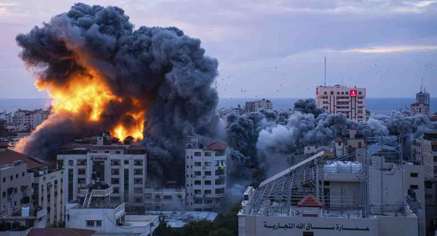 Hamás confirma la muerte de tres rehenes israelíes en Gaza; eran mujer y sus hijos de 10 meses y 4 años