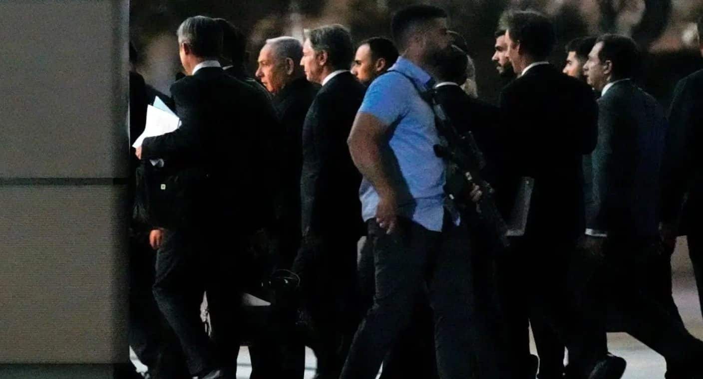 Netanyahu y Blinken se refugian en búnker al sonar sirenas antiaéreas en Tel Aviv