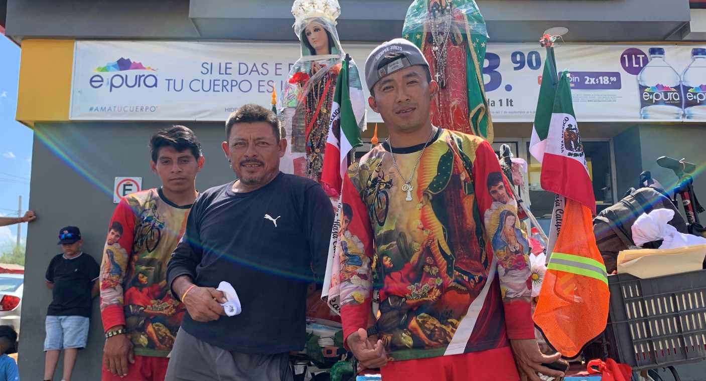 ‘Con fe se te olvida el cansancio y el peligro’, dice David González, en Hermosillo, para cumplir una manda a la Virgen de Guadalupe viajó en bicicleta desde Campeche a BC