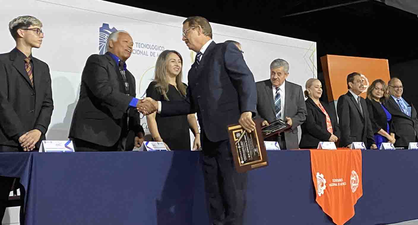 Reconoce ITH a 60 profesores por su trayectoria académica