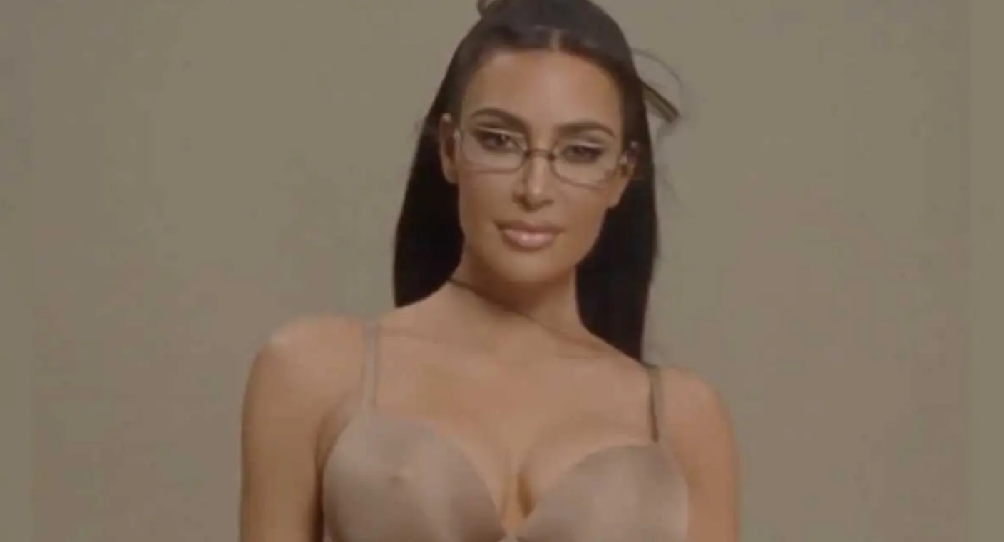 Critican a Kim Kardashian por lanzar brasier que marca pezones