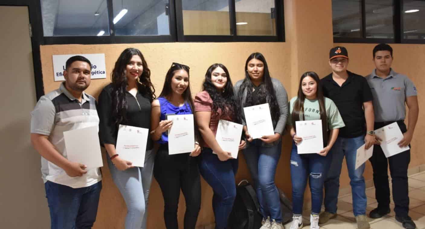 Estudiantes del UTH reciben certificación nacional de competencias laborales