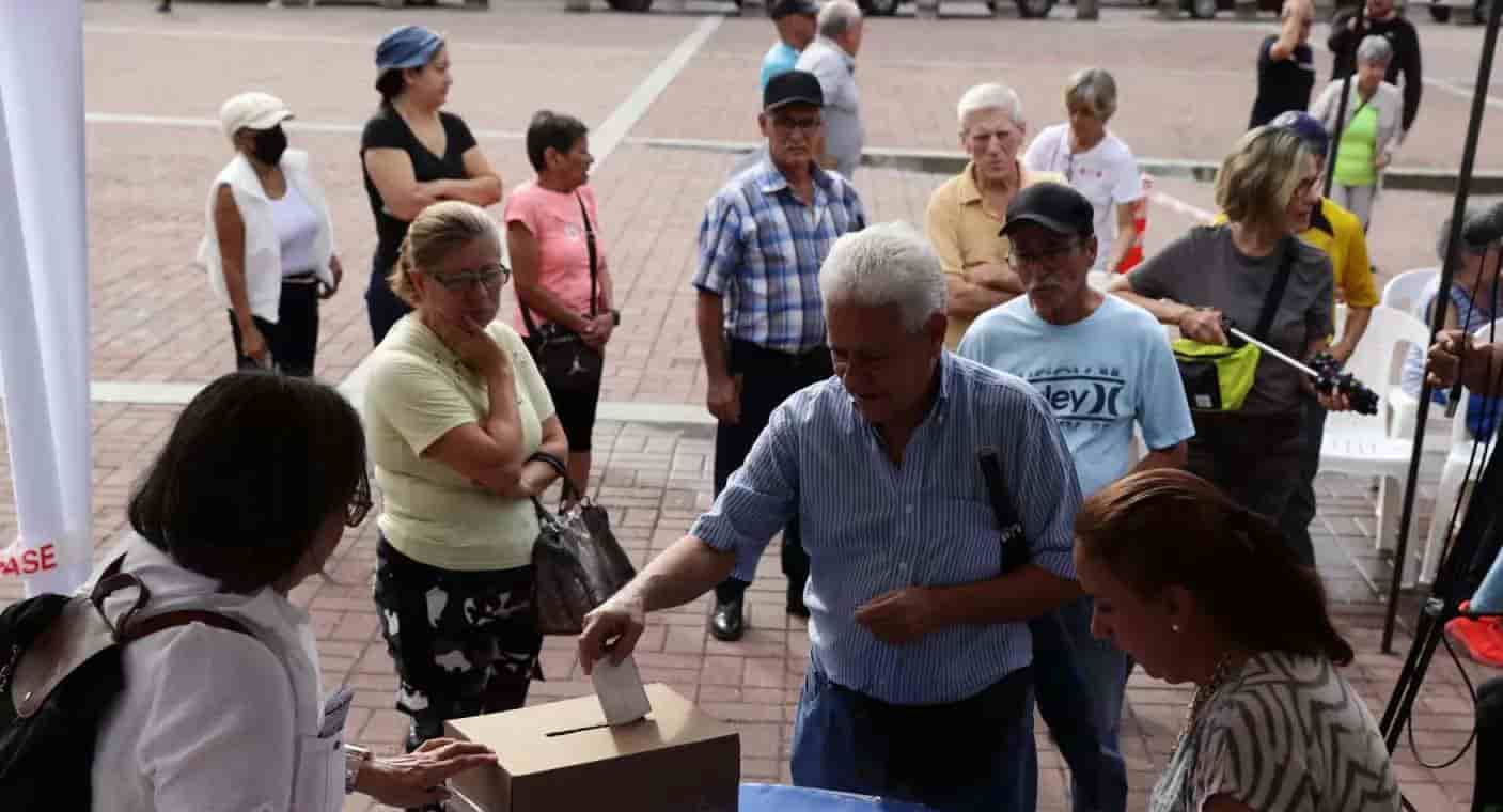 Argentina y Venezuela celebran elecciones presidenciales