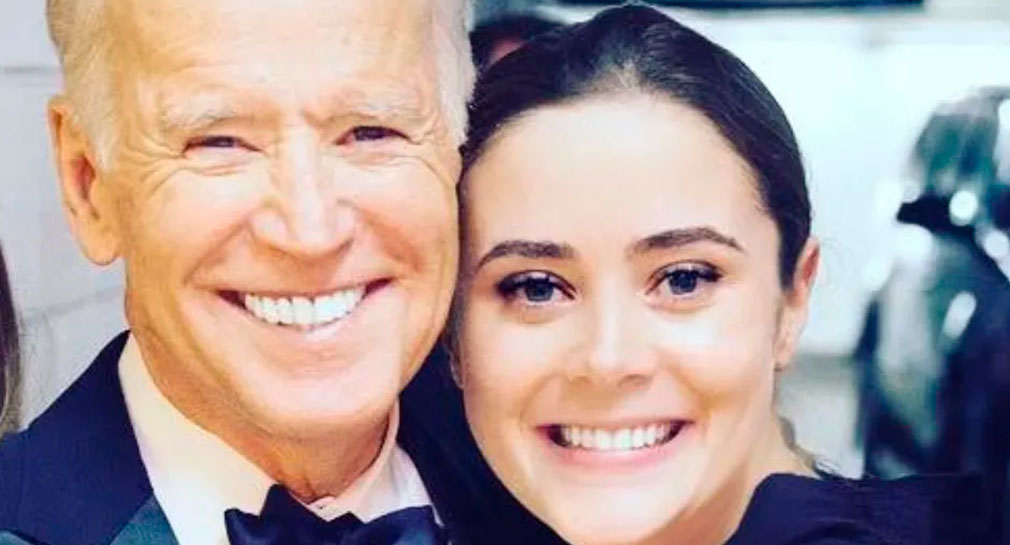 Atacan automóvil de Naomi, nieta de Joe Biden, en Washington