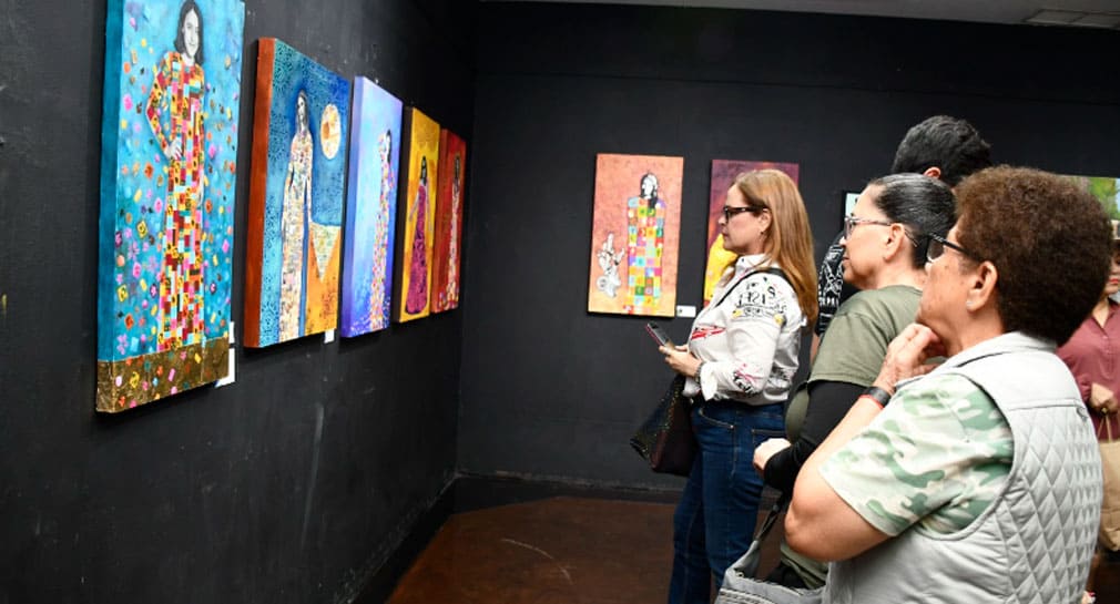 Con más de 60 obras, inaugura Unison exposición de fin de cursos de Artes Plásticas