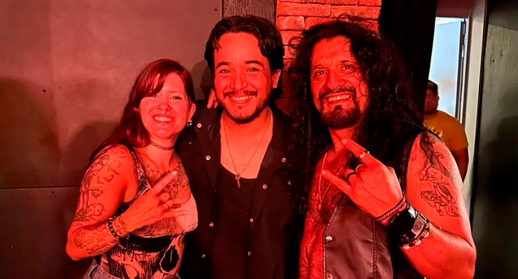 Criss Meza, cantante hermosillense, cumplió su sueño de adolescencia al presentarse junto a exintegrantes de Mägo de Oz en Guadalajara