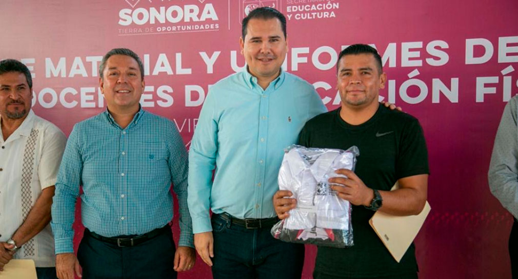 Entrega Gobierno de Sonora uniformes y material deportivo a más de mil docentes de Educación Física