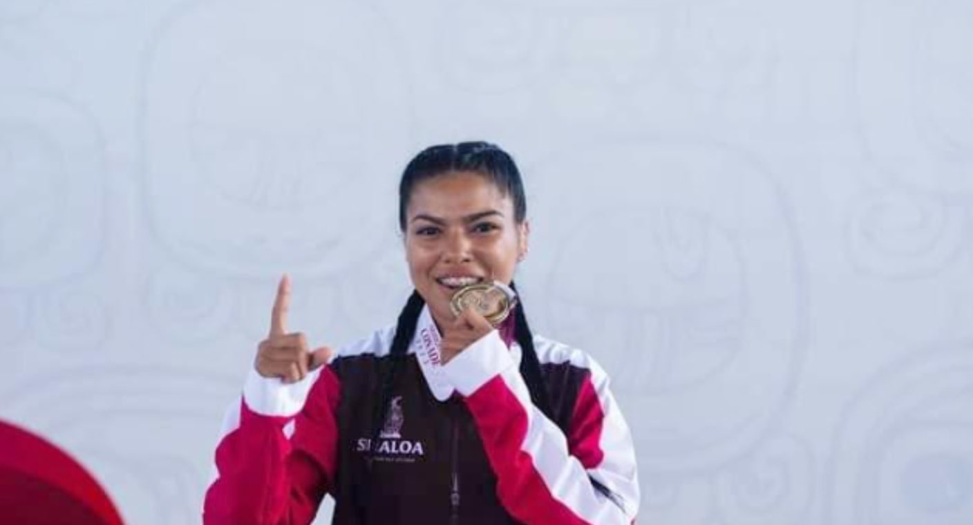 Con una lesión previa y discapacidad, Jhoselyn León, estudiante de Creson, gana medalla de oro en atletismo en los Juegos Paranacionales de la Conade