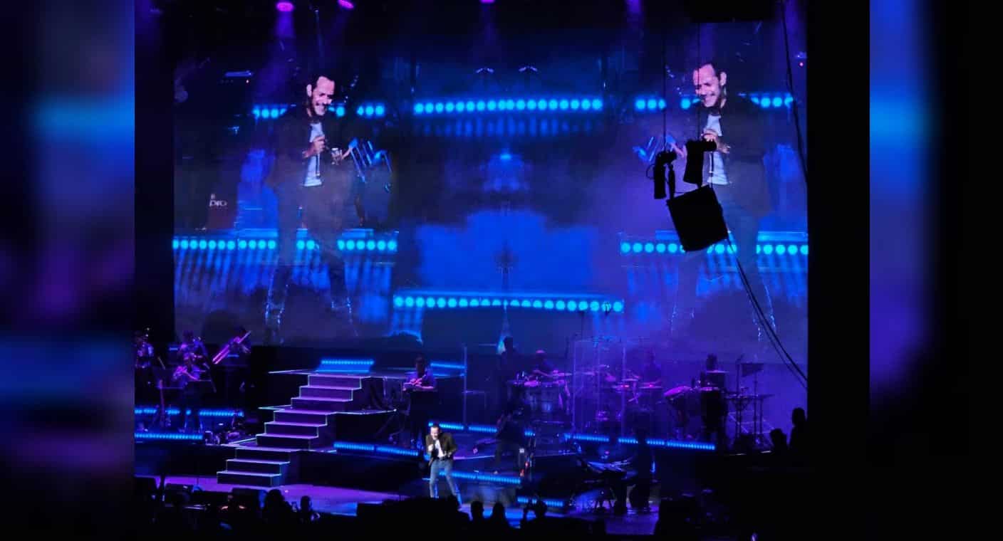 Marc Anthony pone a bailar a Nodal y Cazzu durante concierto en Jalisco (VIDEO)