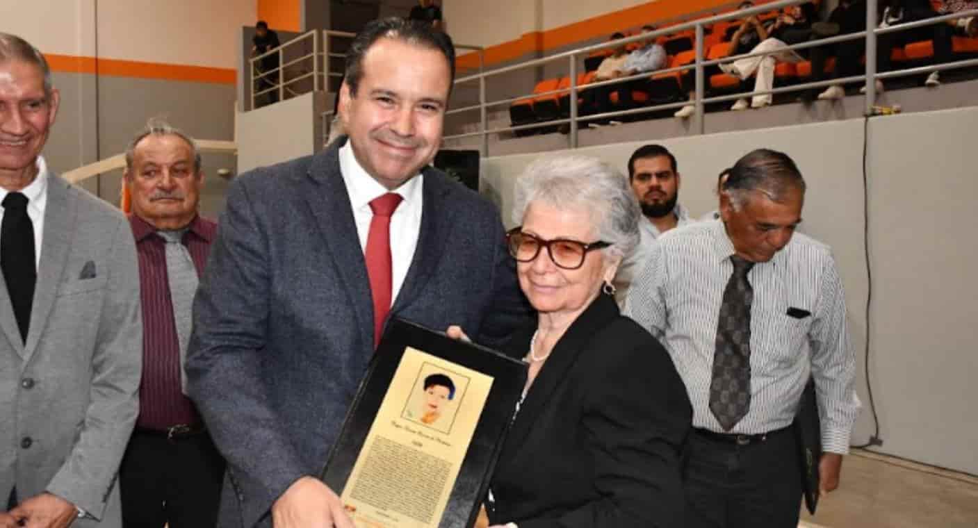 Inaugura Toño Astiazarán Salón de la Fama del Deportista Hermosillense