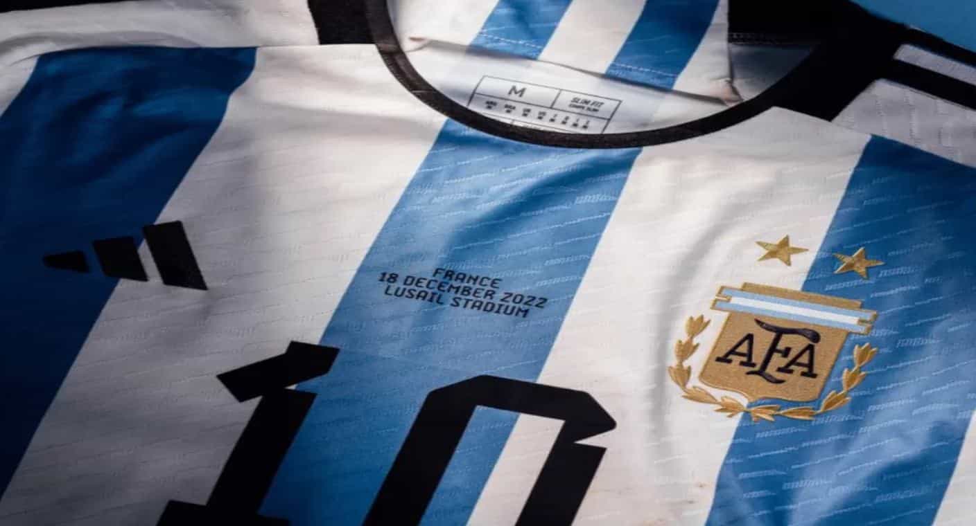 Subastan por 7,8 mdd seis camisetas usadas por Messi en Mundial de Qatar 2022