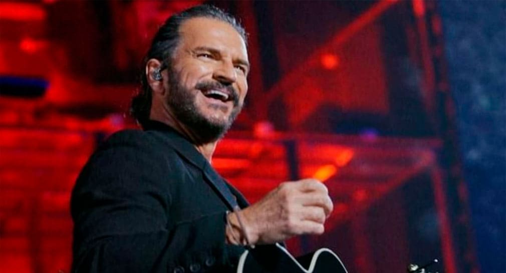 Anuncia Ricardo Arjona su retiro de los escenarios por problemas de salud