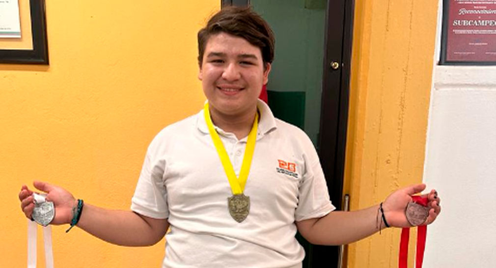Gana alumno de Cobach Obregón 3 medallas de oro, plata y bronce en torneo nacional de halterofilia