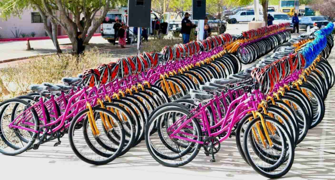 Beneficiamos a jóvenes y familias en situación vulnerable con programas En Bici y Mano con Mano: Alfonso Durazo