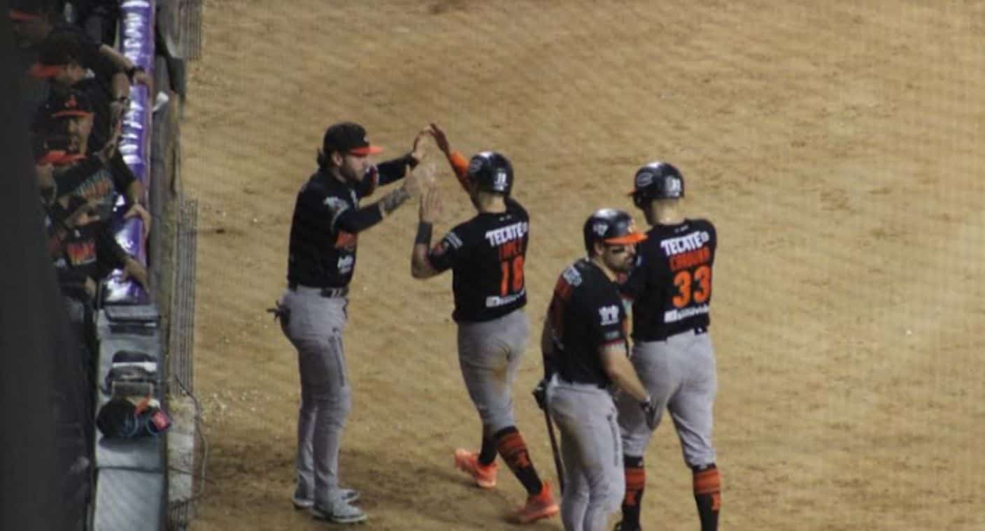 Con pitcheo y bateo de Isaac Paredes, Naranjeros se imponen ante Culiacán 4-1 para llevarse el Clásico de la LAMP