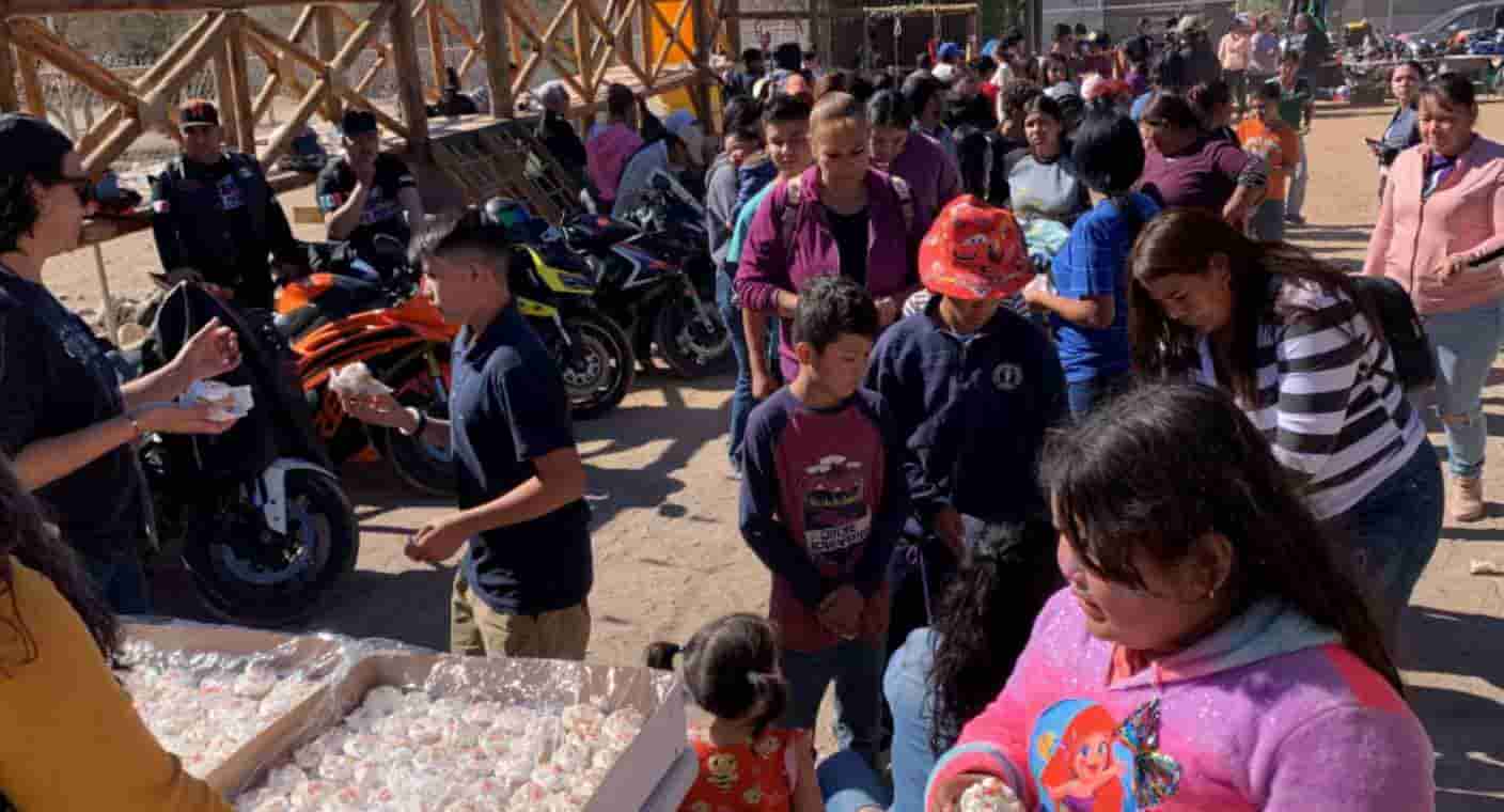 Realizan organizaciones y empresas la Comida de Reyes en Hermosillo; llevan alimento, ropa, juguetes, zapatos y diversión a familias vulnerables