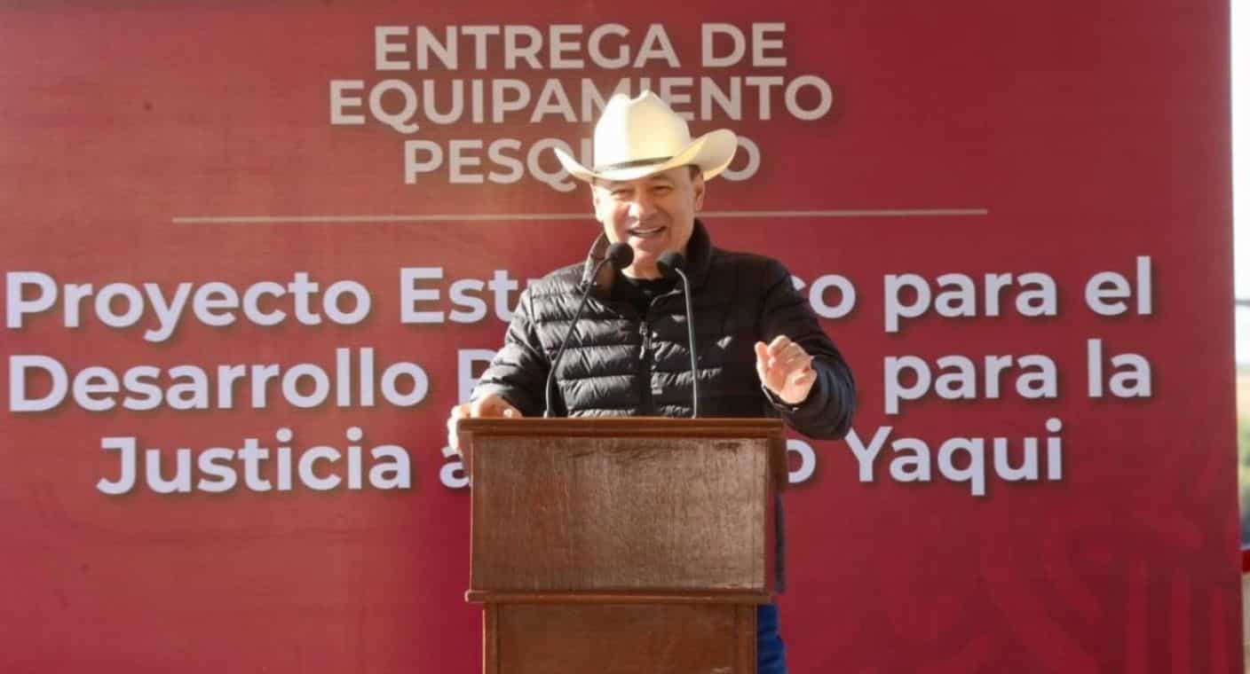 Entrega gobernador Durazo equipo pesquero en beneficio de 600 familias de Bahía de Lobos