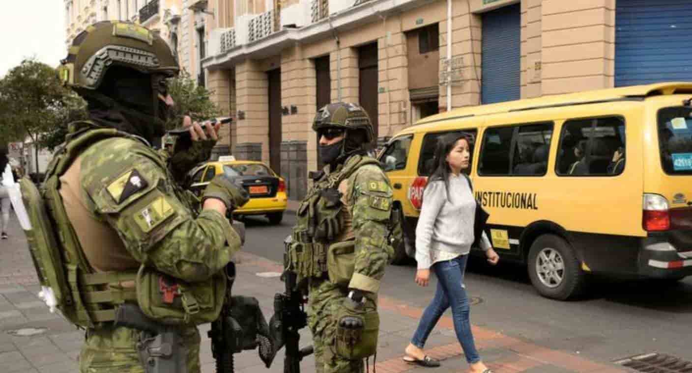SRE emite alerta para mil 616 mexicanos que viven en Ecuador por Estado de excepción
