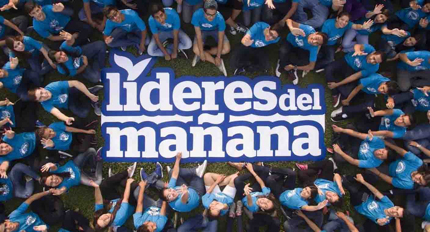 ¡Atención, jóvenes líderes! Así puedes estudiar en Tec de Monterrey con una beca completa