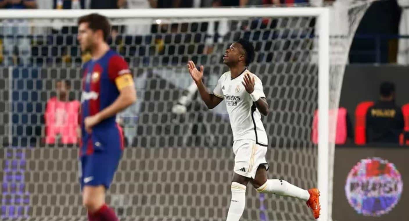 Real Madrid vence 2-0 al Barcelona en la final de la Supercopa de España