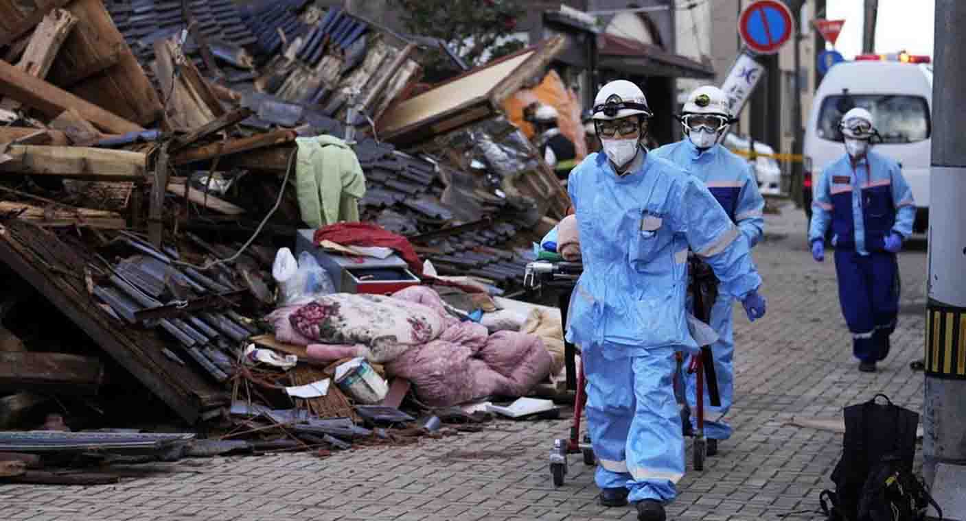 Sube a 206 cifra de fallecidos por sismo en Japón; reportan 52 personas desaparecidas