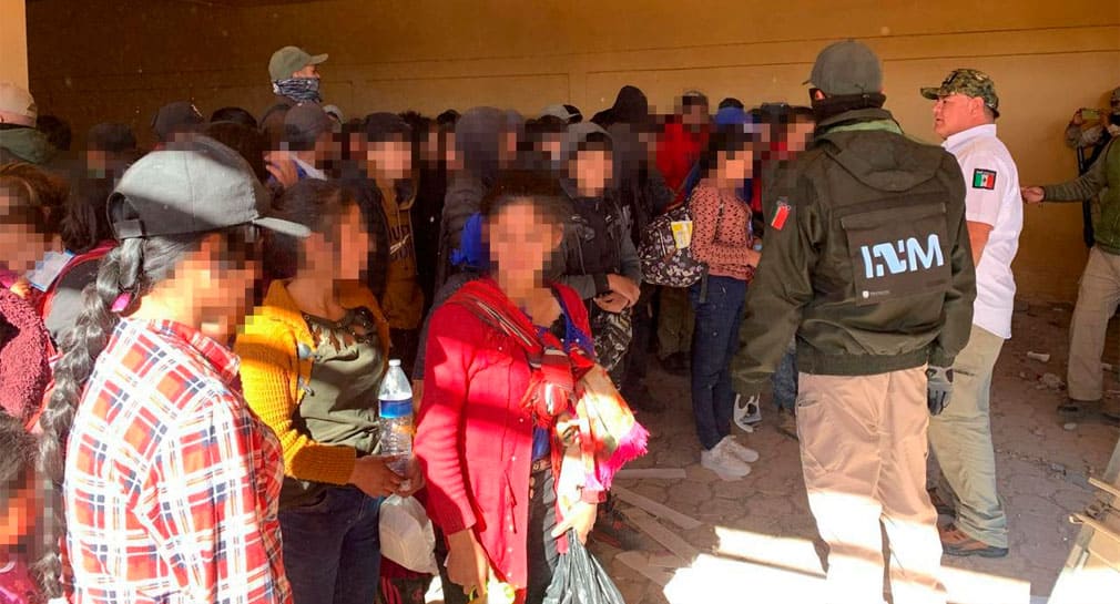 Localizan a 101 migrantes guatemaltecos en casa abandonada en Santa Ana, Sonora
