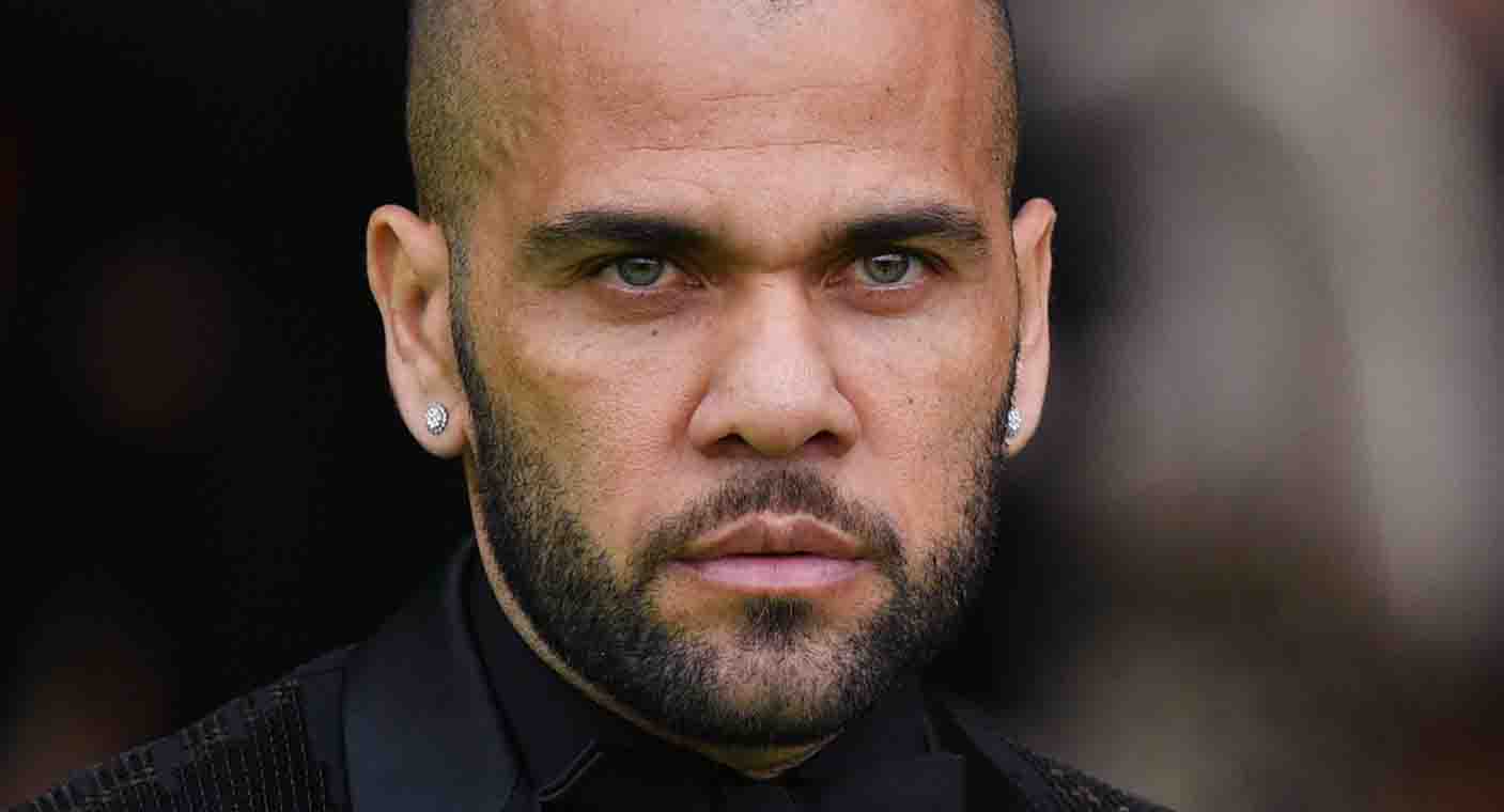 Audiencia de Barcelona decidirá este martes si Dani Alves sale de prisión