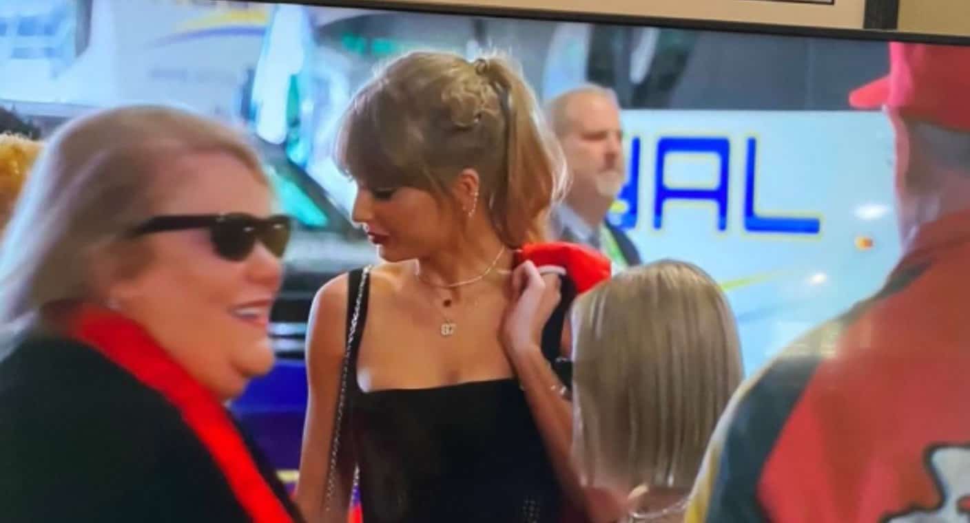 Así llega Taylor Swift al Super Bowl LVIII para apoyar a su novio Travis Kelce (VIDEO)