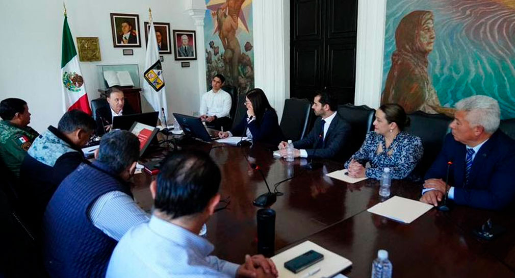 Se reúne Alfonso Durazo con gremio de transportistas de carga en Sonora