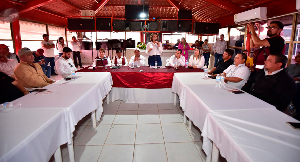 Se compromete Lorenia Valles, candidata al Senado por Morena a continuar apoyos para pescadores en Benito Juárez