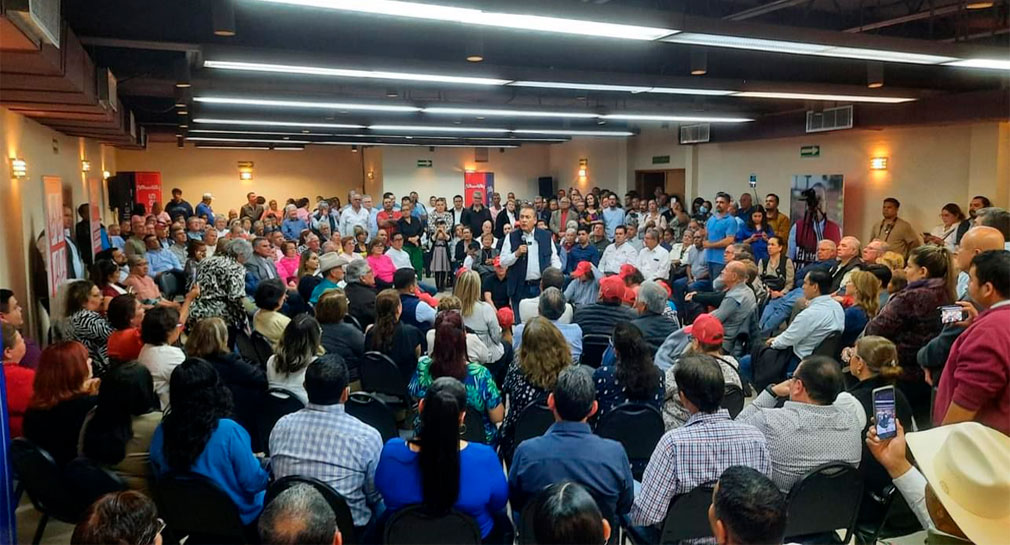 Quien aspire a ser legislador debe saber cómo gestionar y está obligado a cumplir con su palabra: Manlio Fabio Beltrones