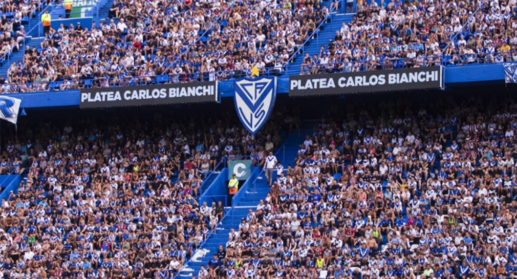 Cuatro futbolistas del equipo argentino Club Atlético Vélez Sarsfield son acusados de abuso sexual