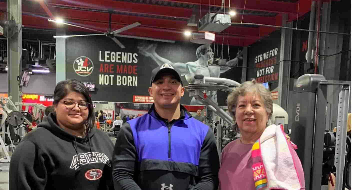 Participantes inician sus segundo día del desafío saludable “Para vivir mejor” en el gimnasio JCV Fitness, de Hermosillo