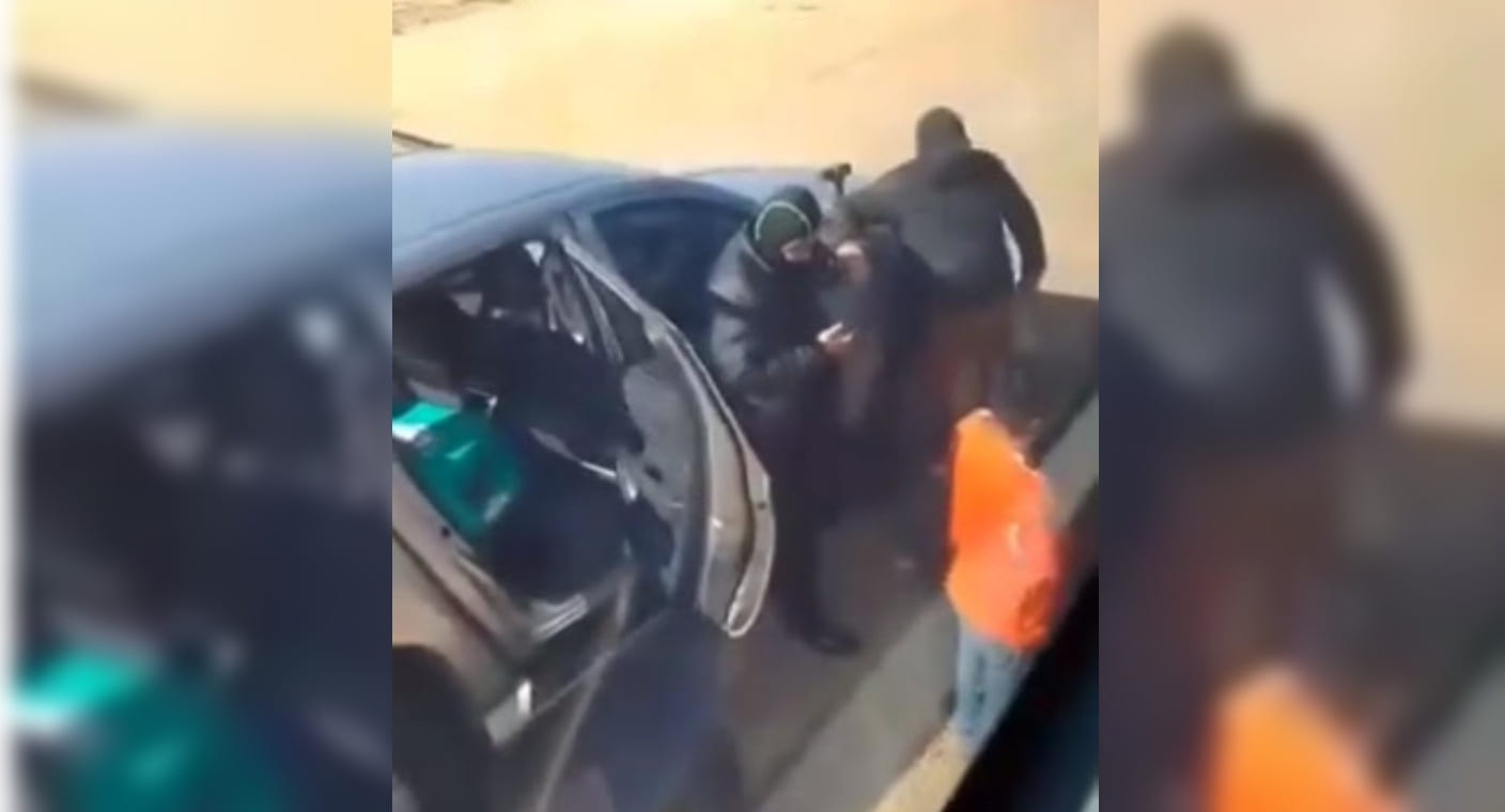 Investigan video de presuntos criminales deteniendo autobús de pasajeros en carretera a Cananea; es caso aislado: SSP y FGR