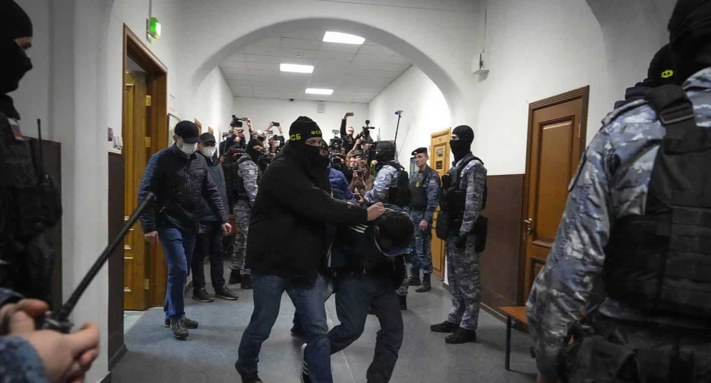 Tres de 4 sospechosos acusados de atentado en Rusia admiten ser culpables