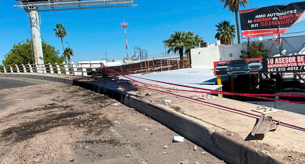 Continuará cerrado puente del bulevar Luis Encinas tras accidente de camión público, en Hermosillo, hasta nuevo aviso