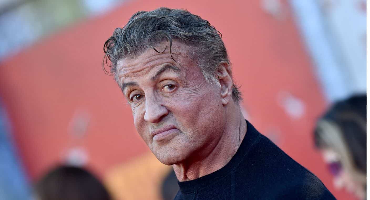 Agencia acusa a Sylvester Stallone de insultar a extras en el set