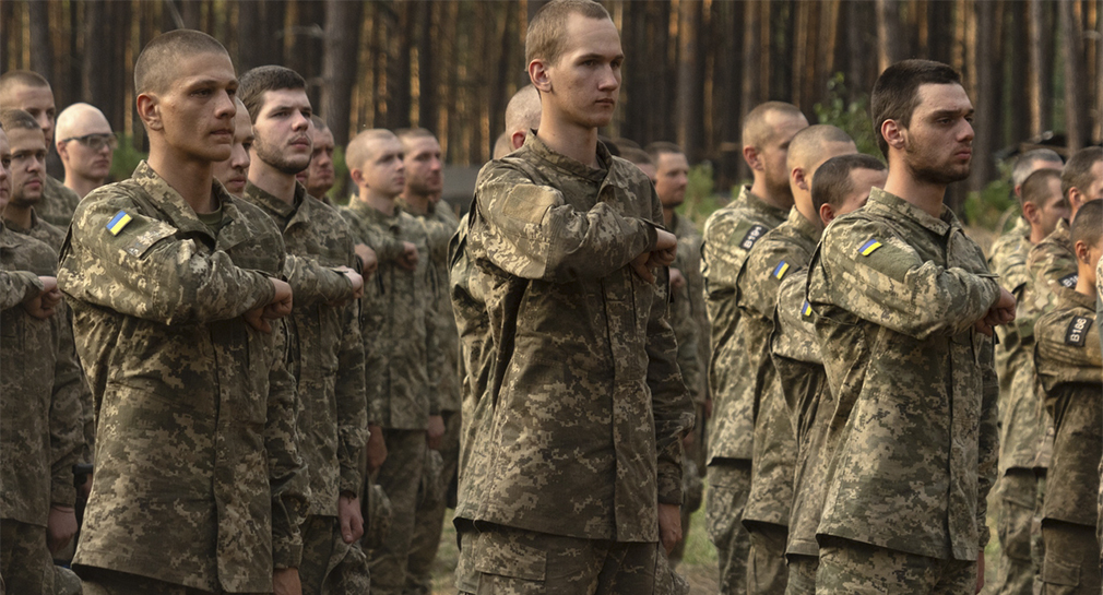 Ucrania aprueba ley que busca aumentar el número de soldados durante conflicto con Rusia