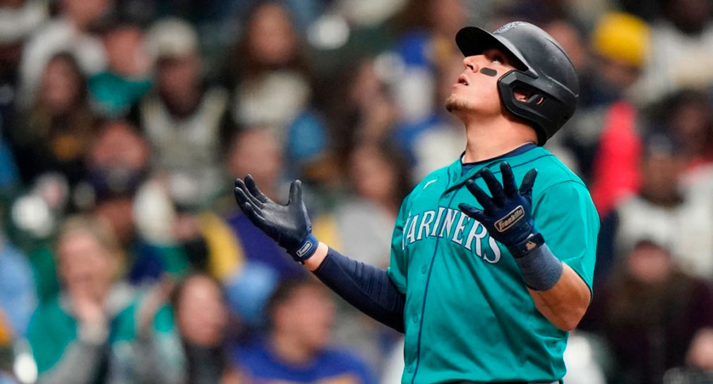Luis Urías se estrena como jonronero con Marineros de Seattle ante su exequipo, Cerveceros de Milwaukee