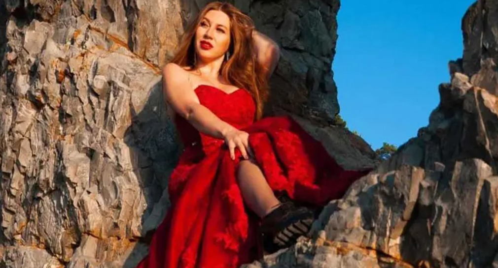 Influencer rusa Inessa Polenko, muere al caer de un acantilado tras intentar tomarse una selfie