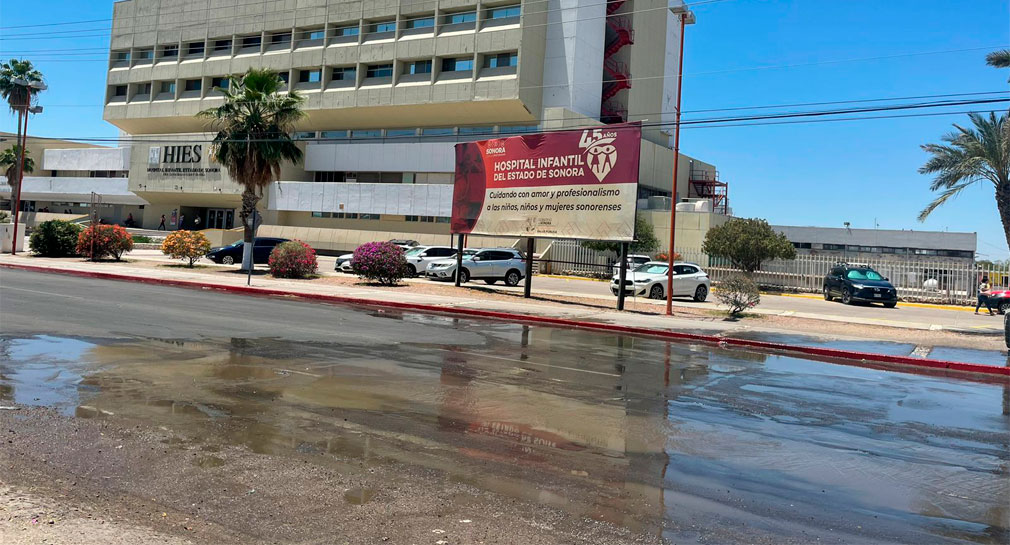 Se registra fuga frente al HIES, en calle Reforma de Hermosillo