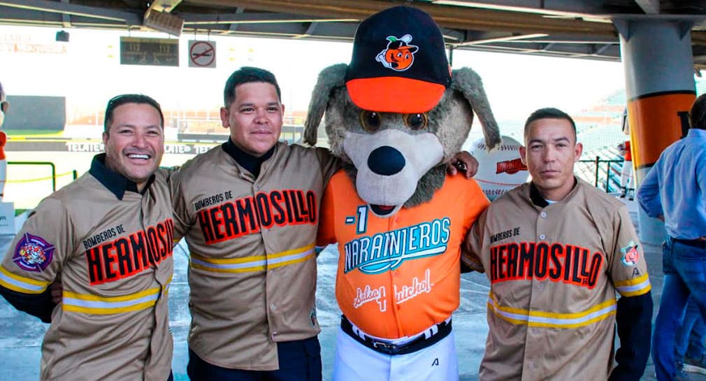 Entrega Naranjeros uniformes a Bomberos de Hermosillo que participarán en torneo internacional de beisbol