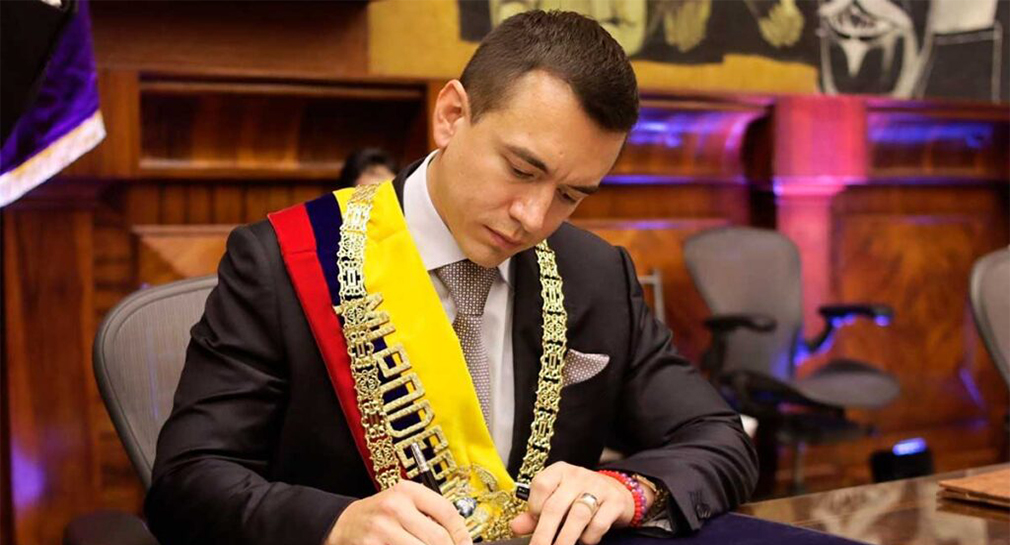 Denuncia presidente de Ecuador intento de golpe de estado por combate al narco