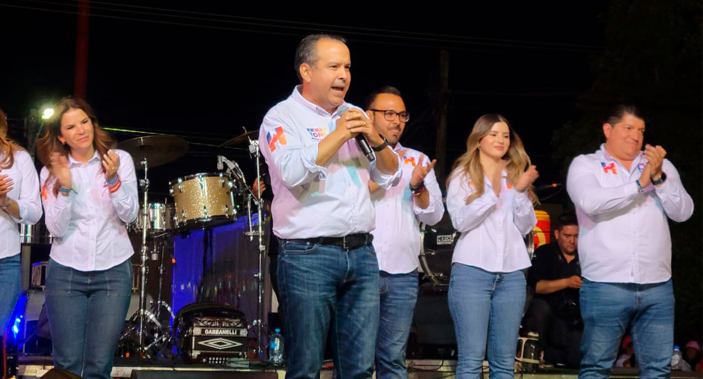 Con show de drones, cierra campaña ‘Toño’ Astiazarán desde colonia Los Olivos en Hermosillo