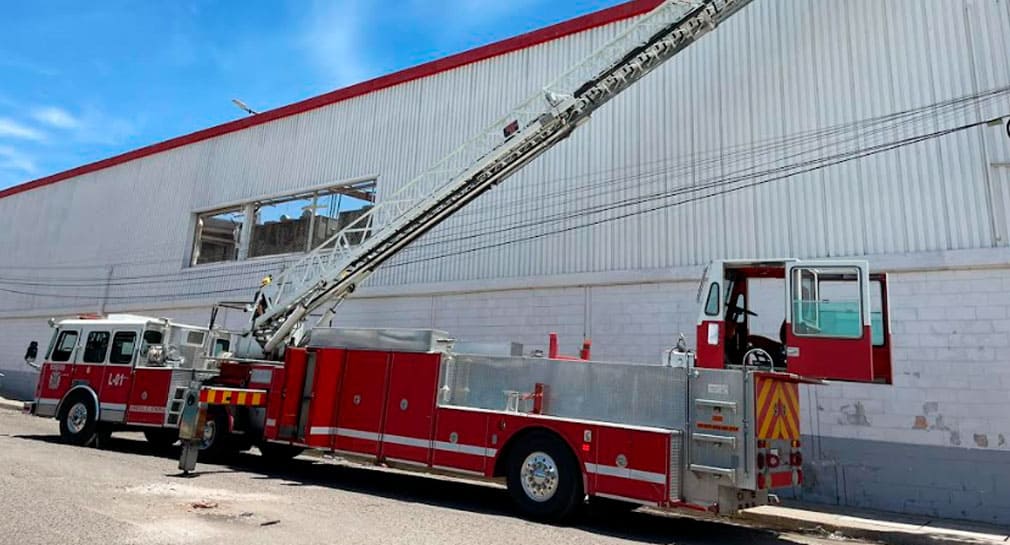 Se incendia supermercado en bulevar Lázaro Cárdenas, al norte de Hermosillo