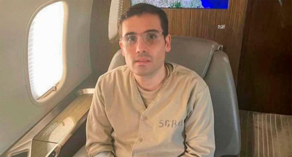 Comparece Ovidio Guzmán en corte de Chicago, abogados piden más tiempo para revisar cargos