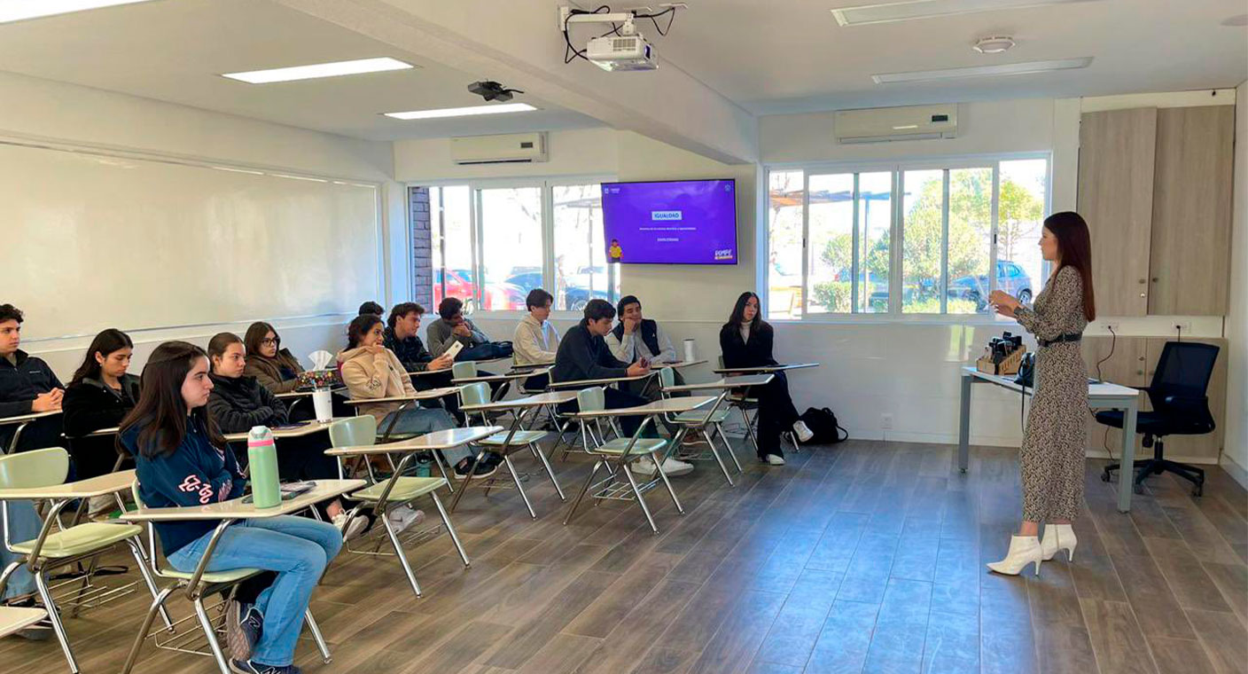 Autoridades imparten programas de concientización sobre violencia familiar en Hermosillo