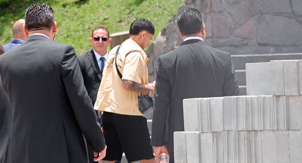 Futbolista Carlos Salcedo declara ante autoridades del Edomex por feminicidio de su hermana Paola