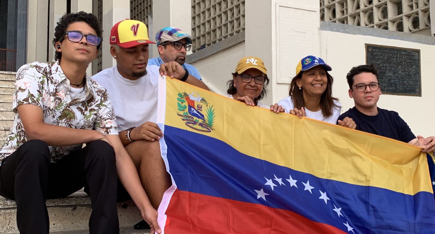 Venezolanos en Hermosillo se manifiestan en contra de reelección de Nicolás Maduro: ‘Queremos que Venezuela sea libre’