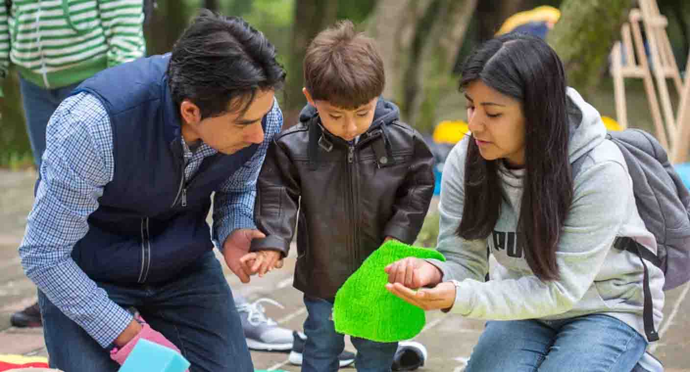 ¿Eres un padre que deja a sus hijos hacer lo que quieran?: Jonatan Rosas